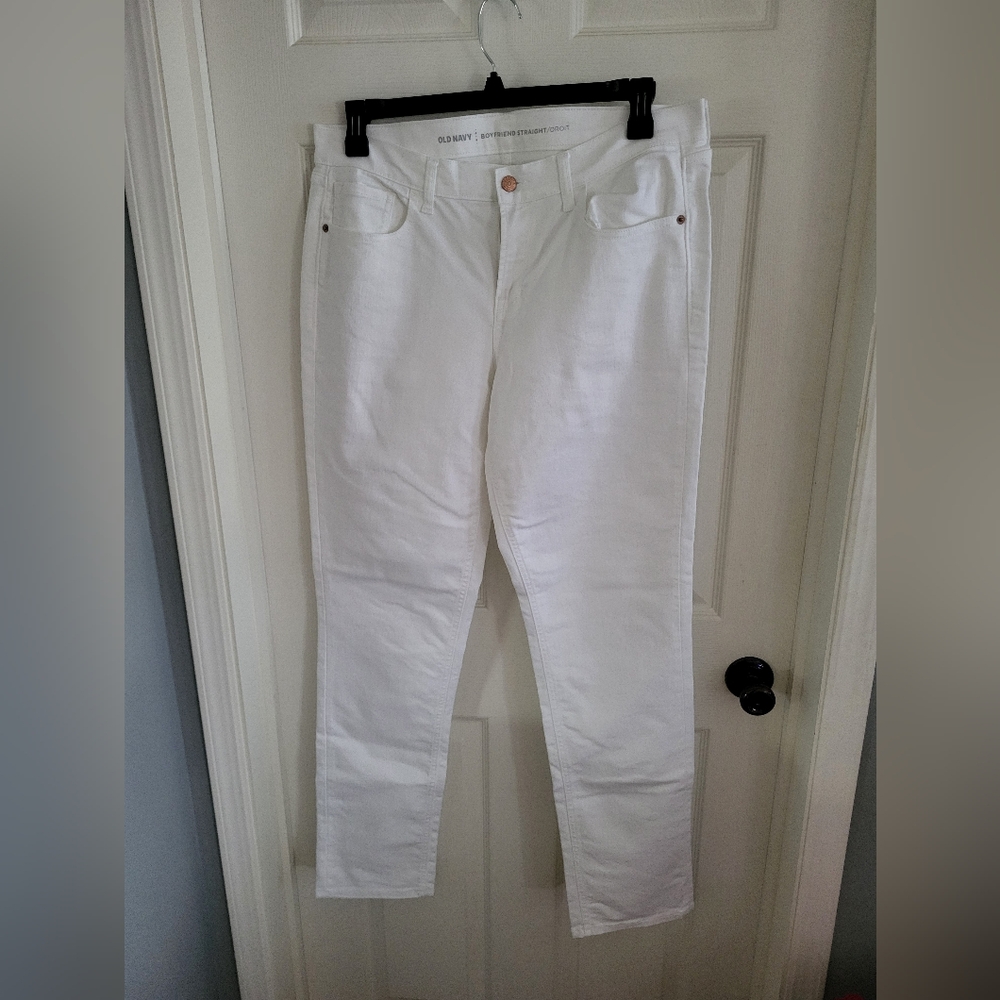 Old Navy Women's Boyfriend Straight Leg White Jeans